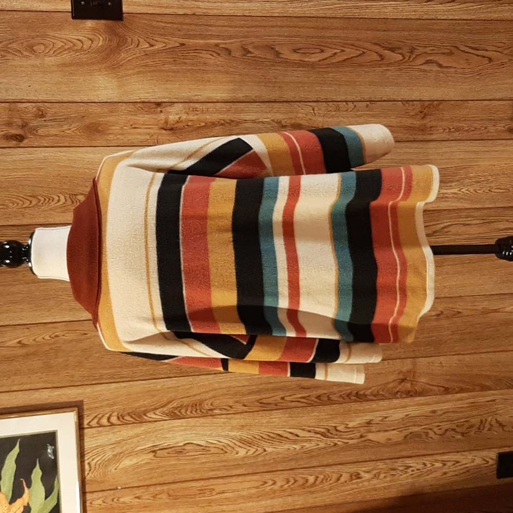 🍁Bucketlist Striped, Collared Oversized Top (Small)🍁 - Picture 5 of 7